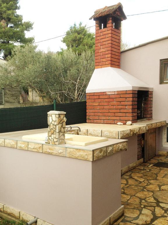 Apartment Pampas Sveti Filip i Jakov Ngoại thất bức ảnh